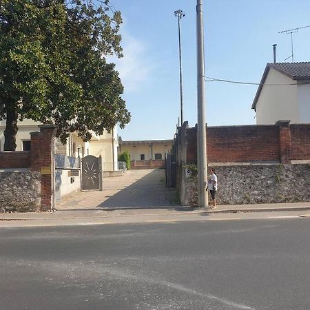 Piazza Garibaldi Eleganti Suite Con Sauna Udine Buitenkant foto