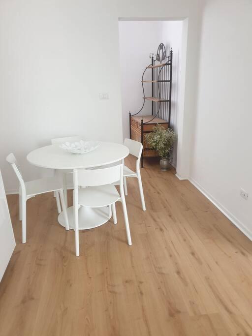 Piazza Garibaldi Eleganti Suite Con Sauna Udine Buitenkant foto